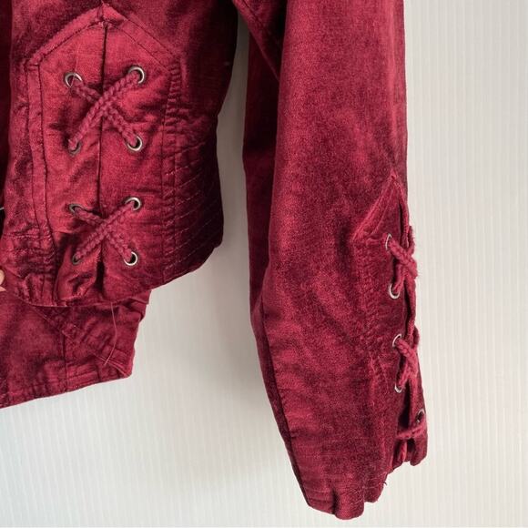 Torrid moto jacket lattice detail on sleeve and sides velvet burgundy size 2 - Picture 10 of 11
